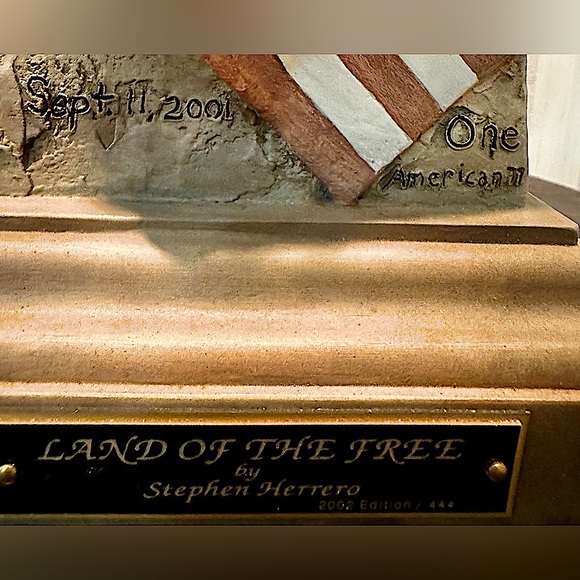9/11 “Land of the Free” Mill Creek Bald Eagle  Commemorative by Stephen Herrero - Picture 2 of 12